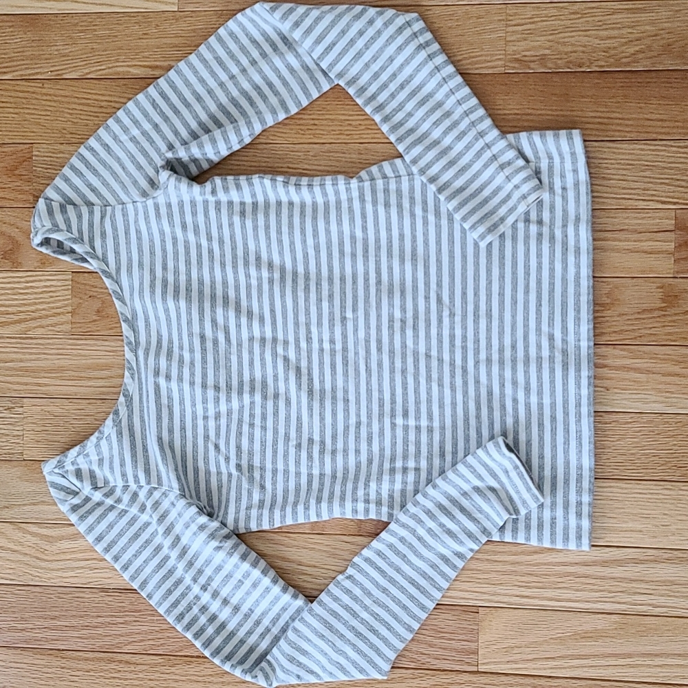 Striped stretchy scoopneck long-sleeved top